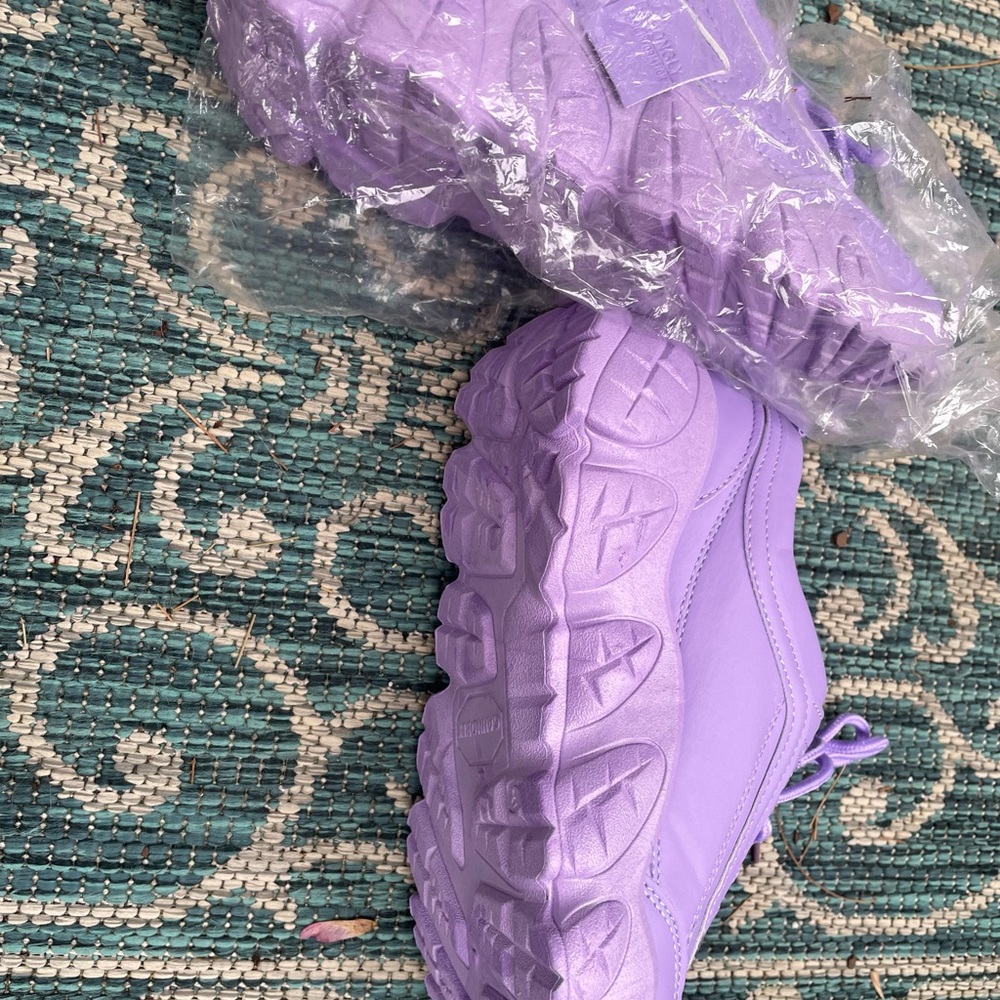 In Control Clothing Platform Sneakers NWOT - Picture 5 of 6